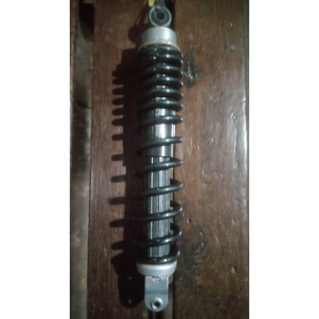 SHOCK/SEKOK BELAKANG HONDA VARIO 125 LAMA/ VARIO 125 OLD original bekas