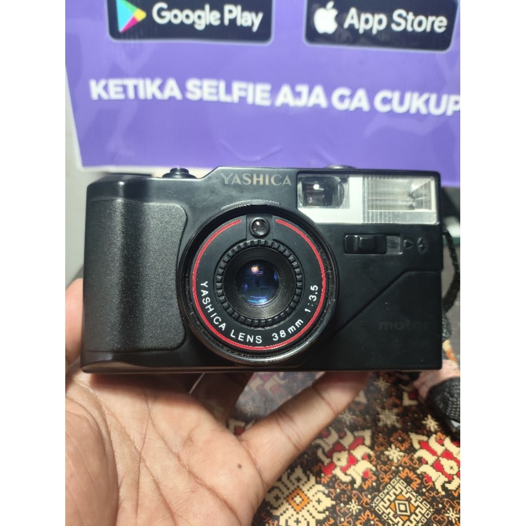 YASHICA KYOCERA MOTOR KAMERA ANALOG
