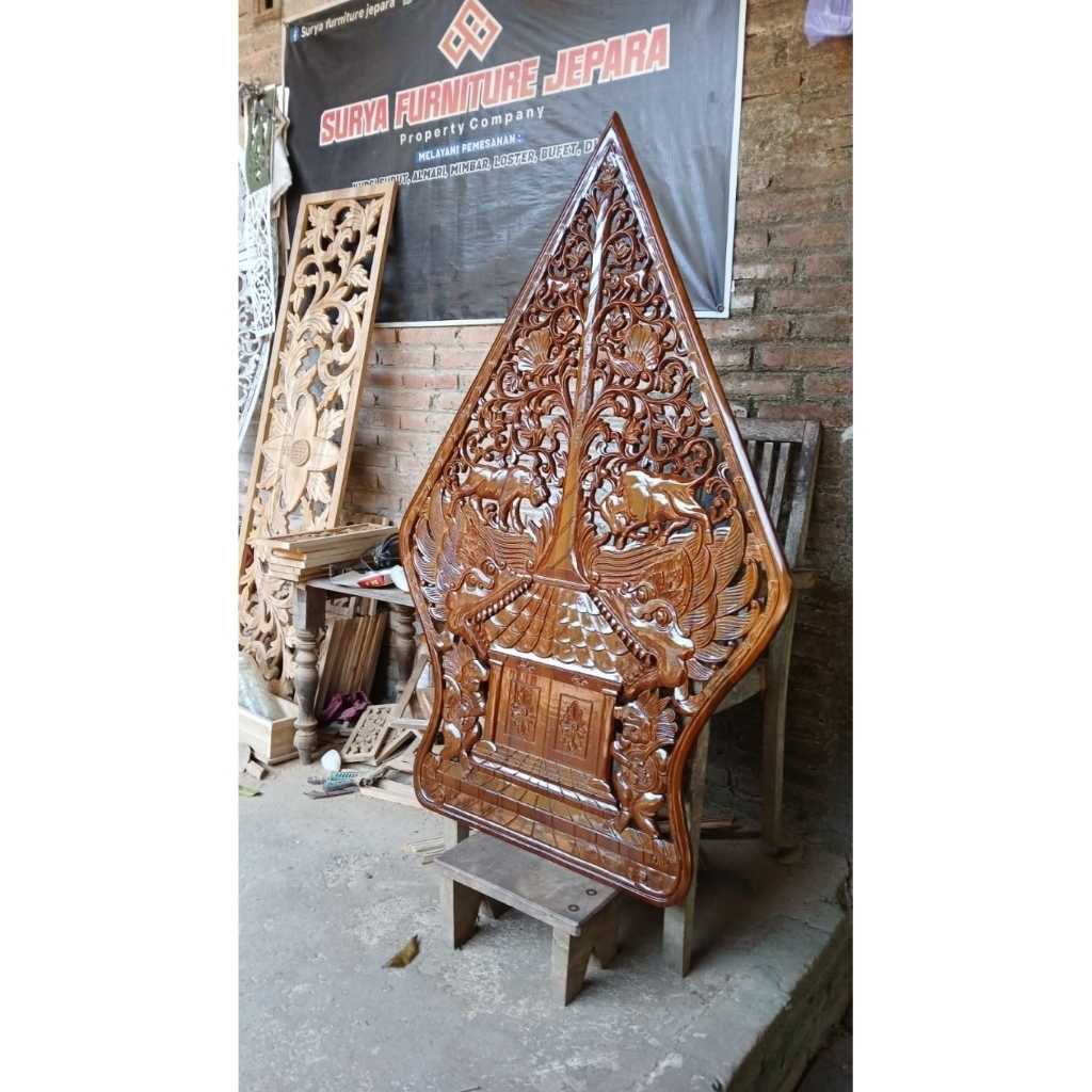 GUNUNGAN WAYANG UKIR KAYU JATI