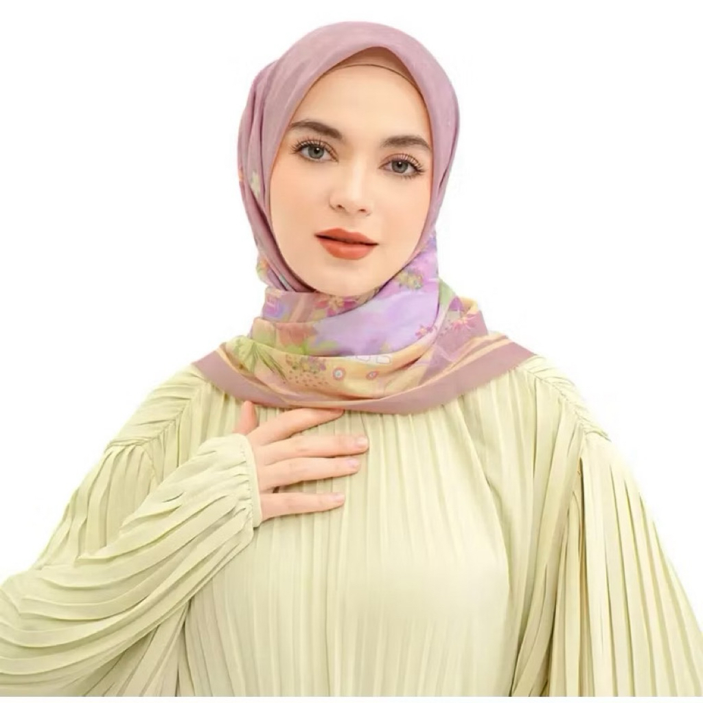 nada puspita scarves x Barbie vacanza