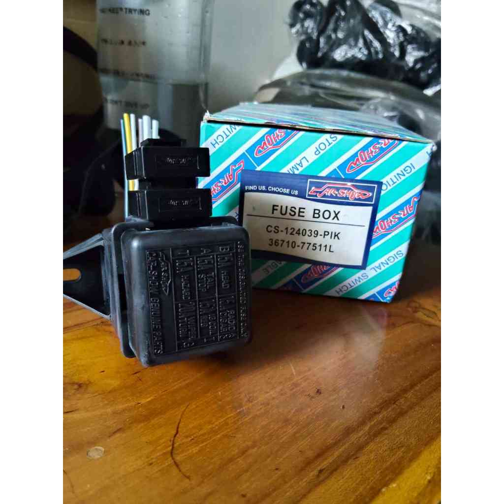 RUMAH BOX SIKRING / FUSE BOX T120SS MEREK CAR SHOW  PER PCS