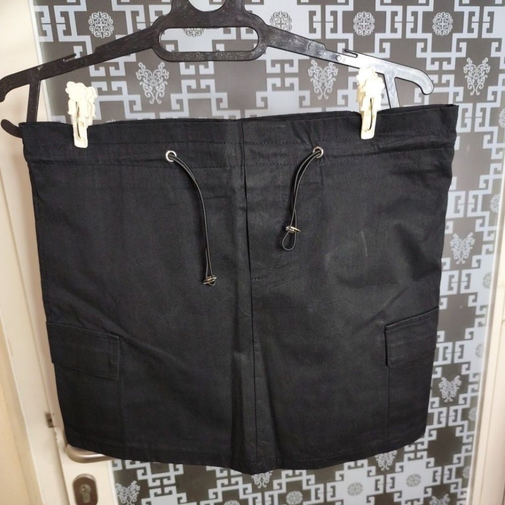 rok serut hitam rok cargo serut hitam rok cargo keltis rok kargo keltis hitam rok hitam mini rok min