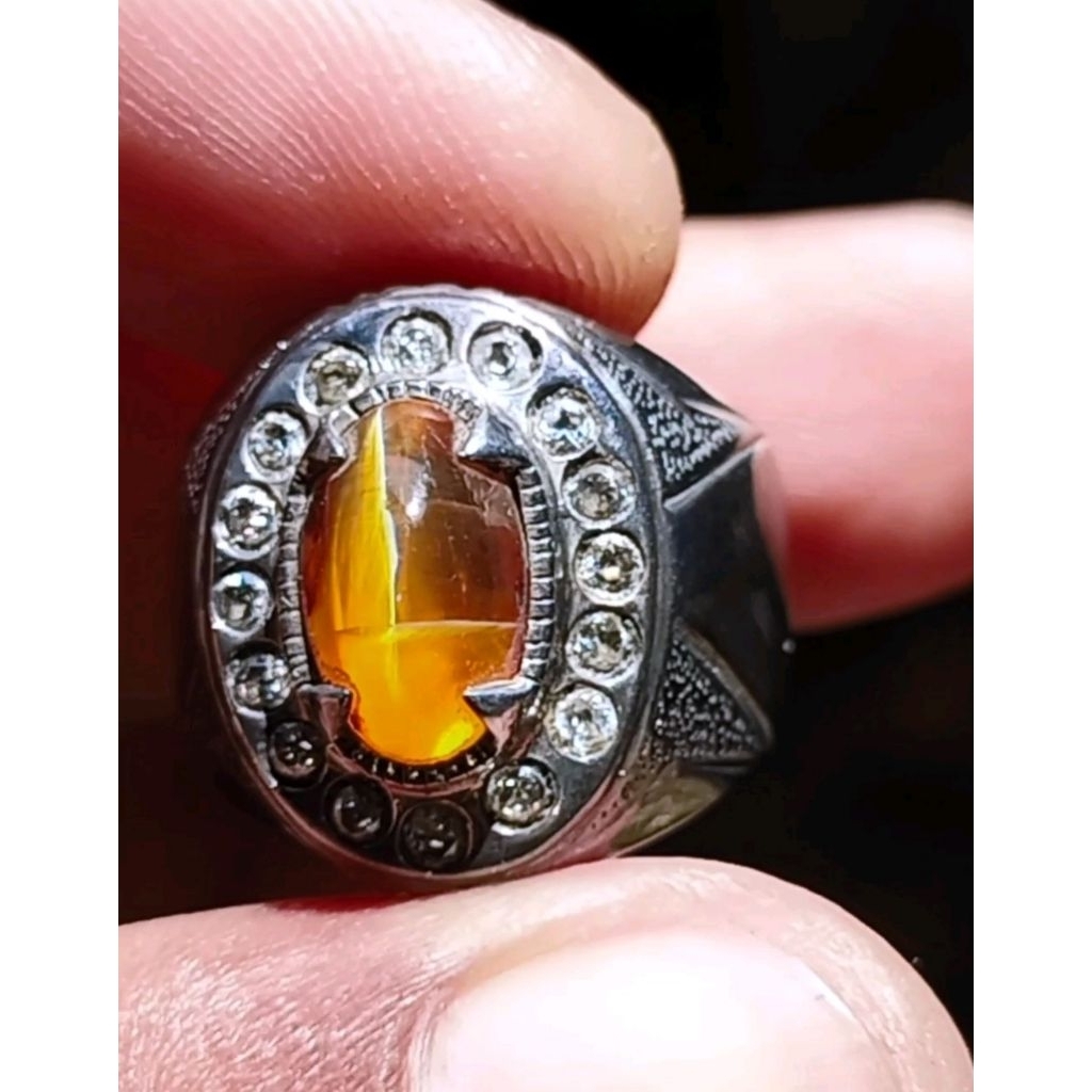 NATURAL CAT EYE FIRE OPAL