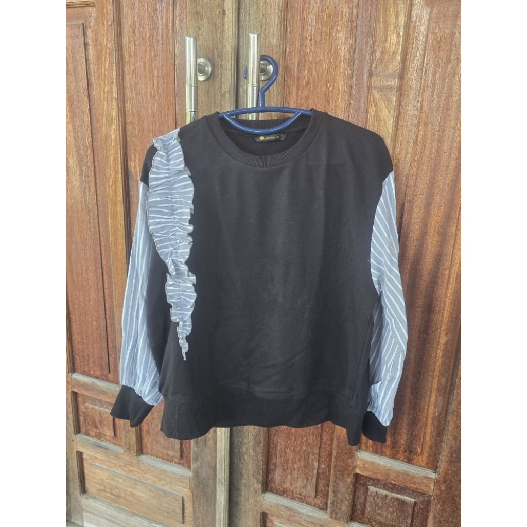 Sweatshirt kaos monel -Deenay dan Hanna