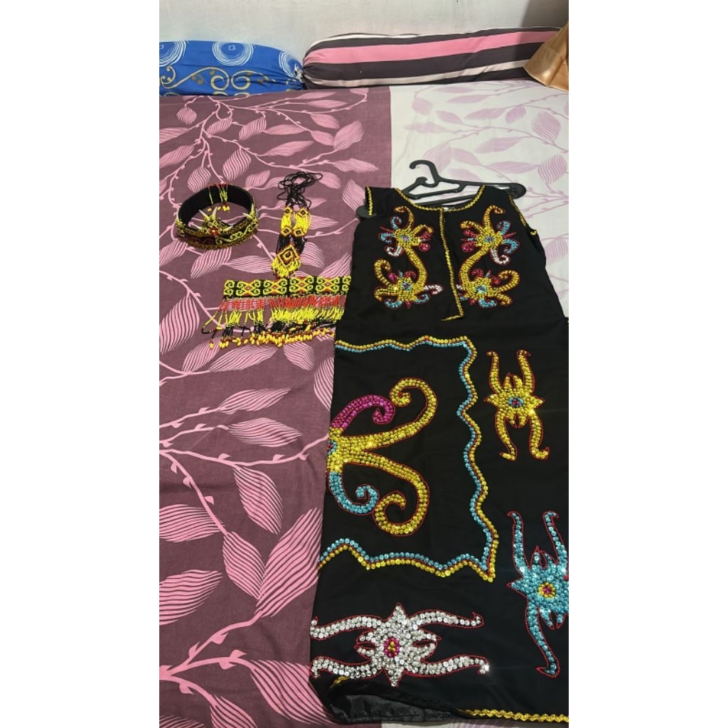 BAJU TRADISIONAL DAYAK PEREMPUAN DEWASA REGULER - BAJU TRADISIONAL ASLI DAYAK - BAJU ADAT DAYAK KENY