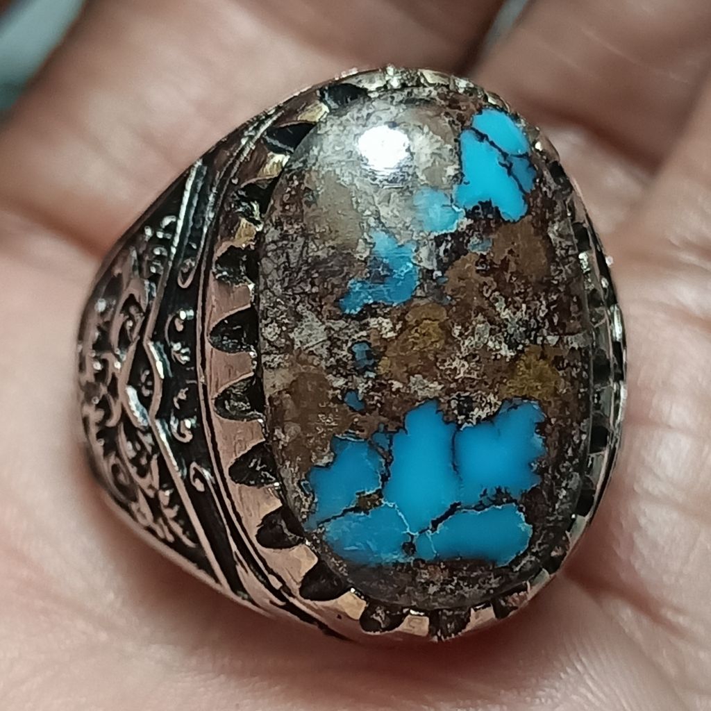 Pirus persia biru panci urat merah