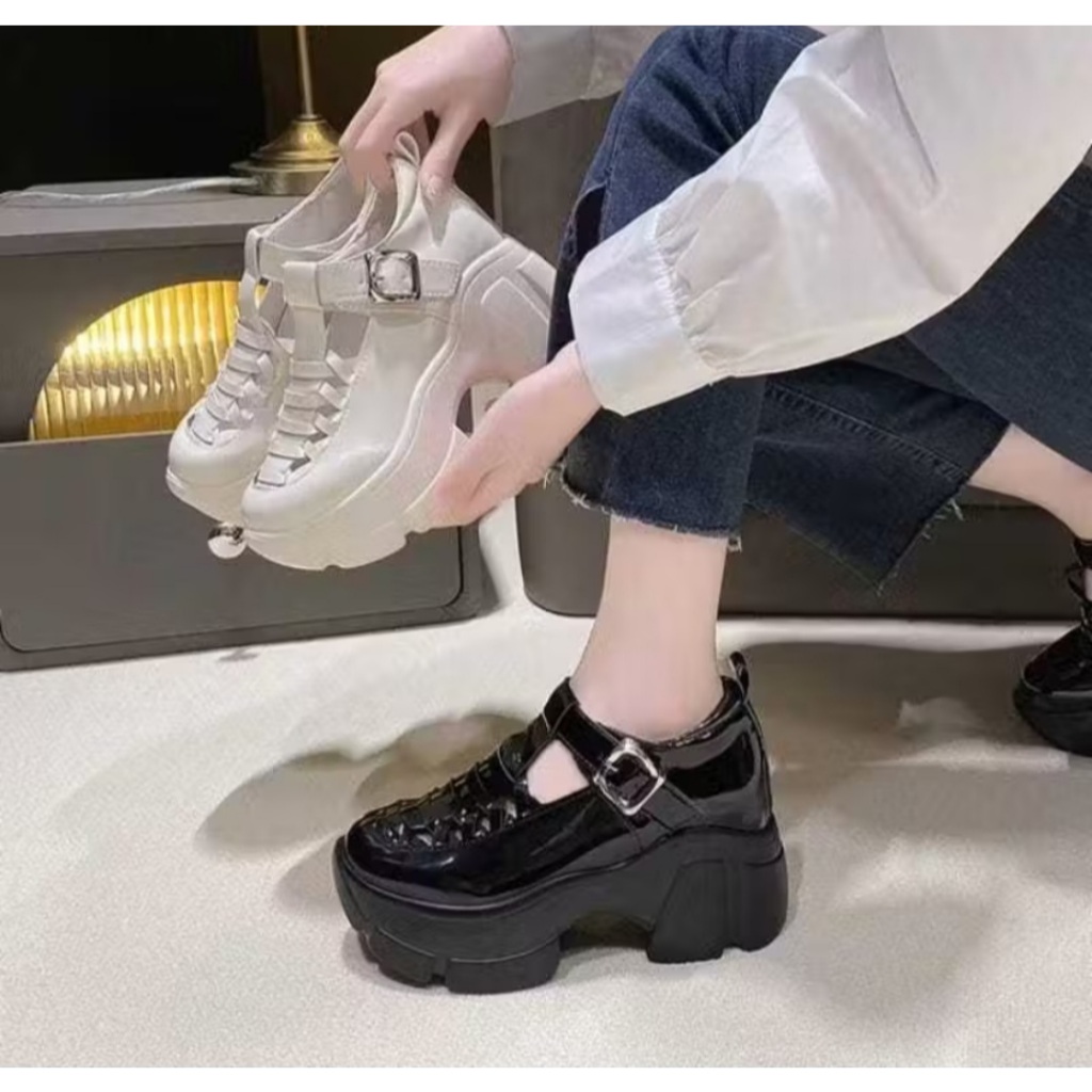 Sepatu Wanita Wedges Korea Sintetis Sol Tinggi