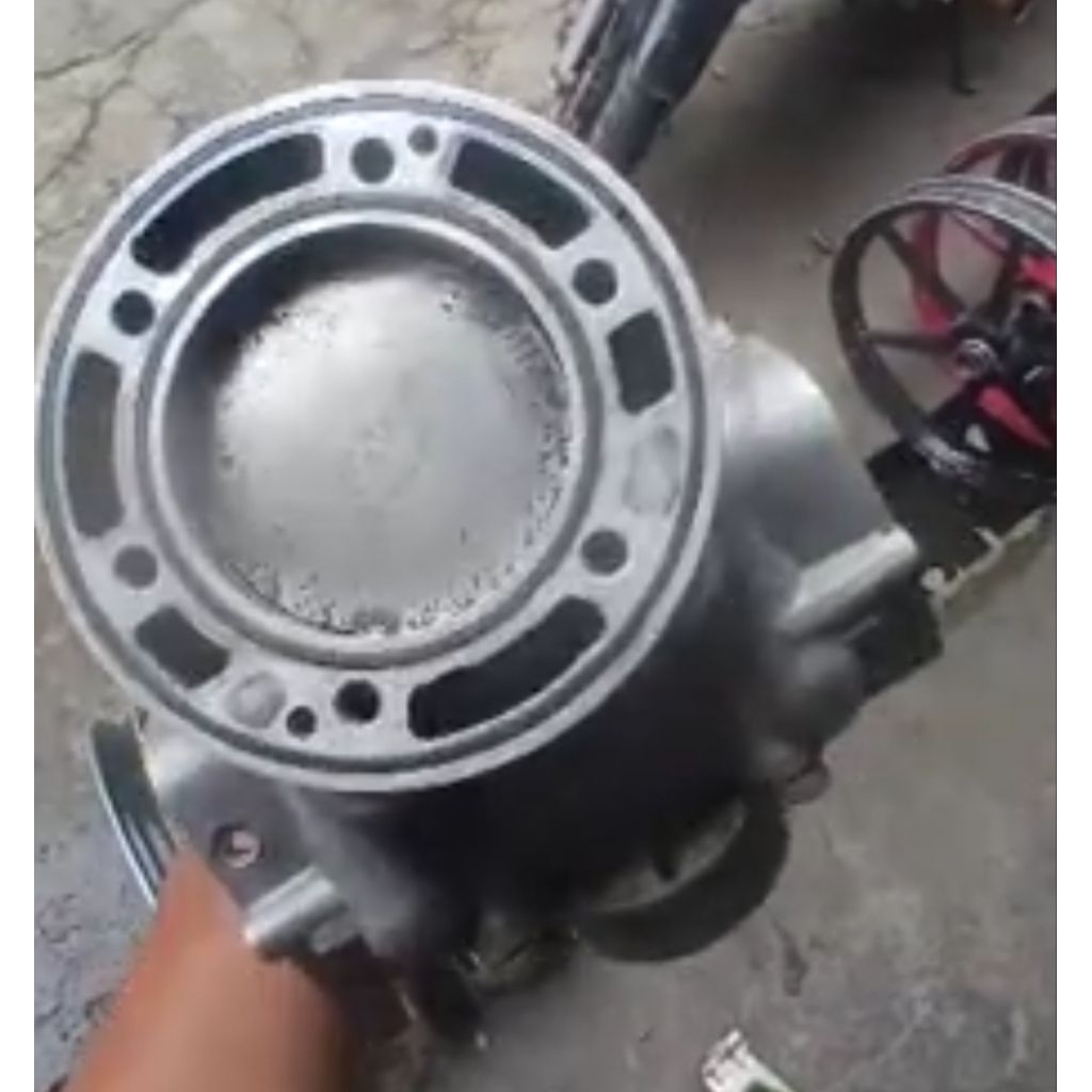 BLOK MESIN BAGIAN SEHER KTM 250 CC ORIGINAL COPOTAN MOTOR BAHAN BARET SCON ORIGINAL COPOTAN MOTOR SI