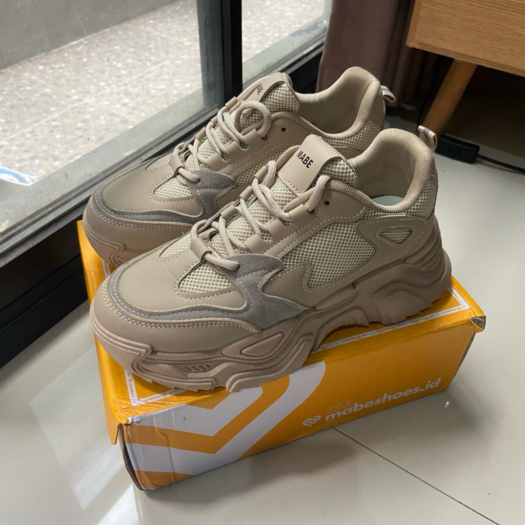 Mabe Yoona Sepatu Sneakers Size 40