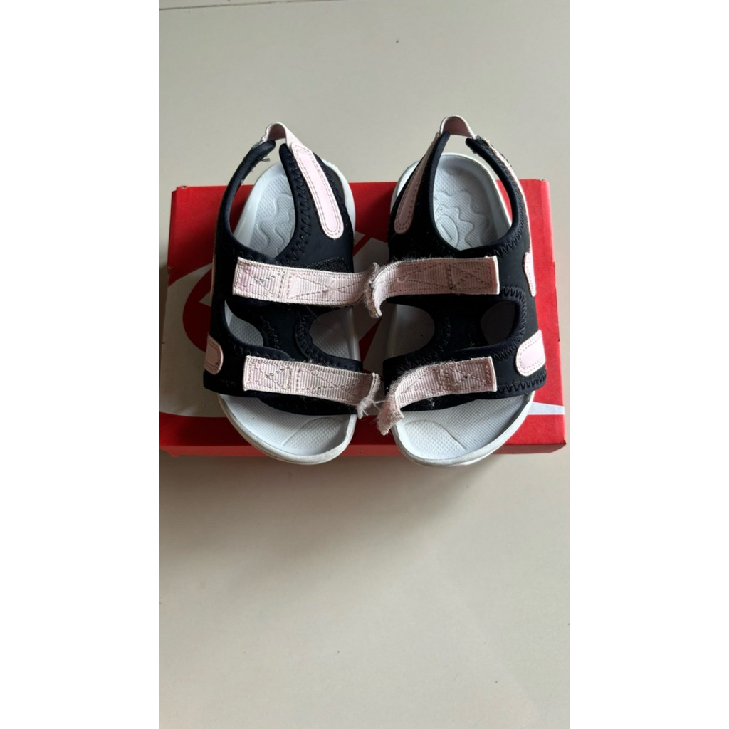 preloved — nike sunray adjust