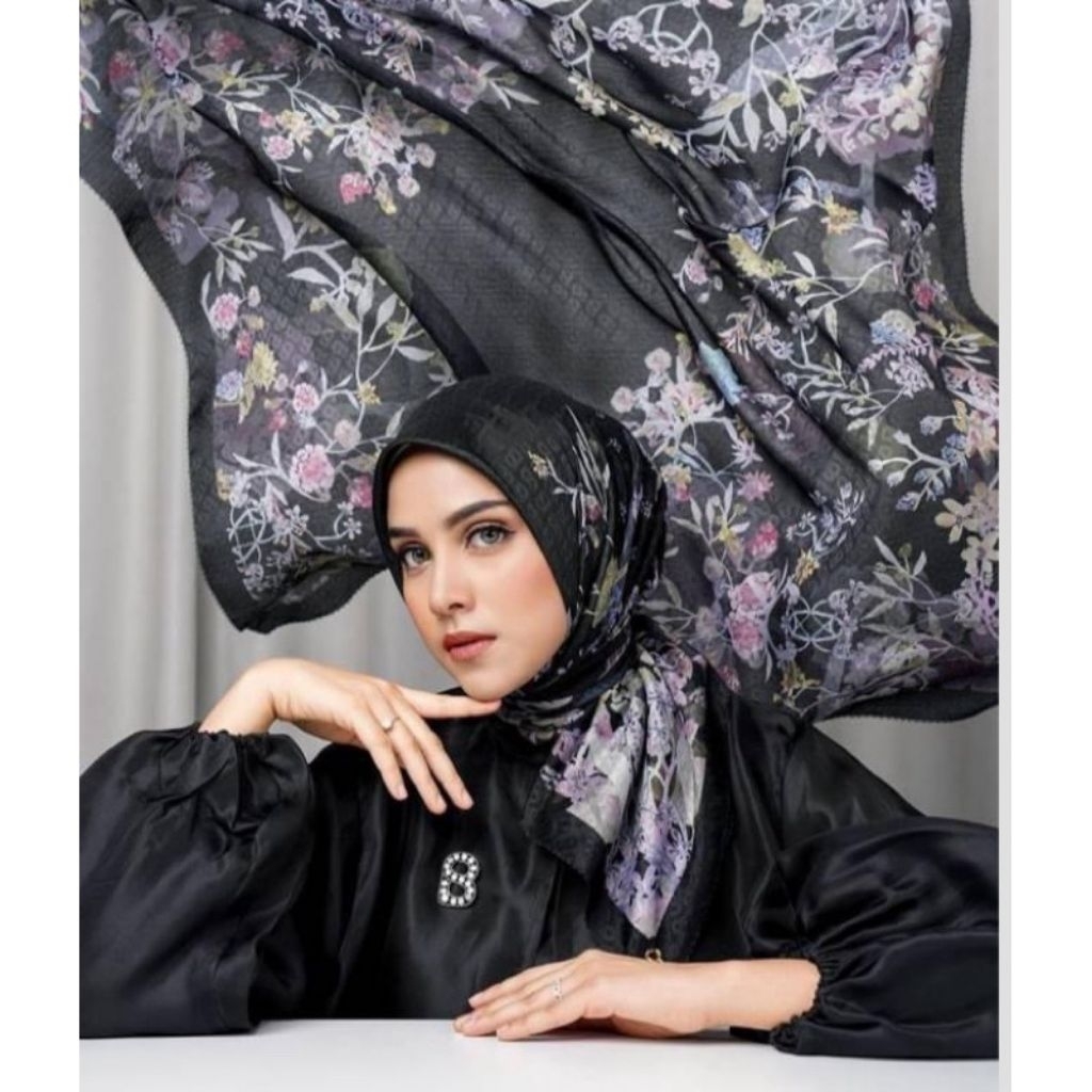 Buttonscarves Parade series Black Orchid MFP 2024 New
