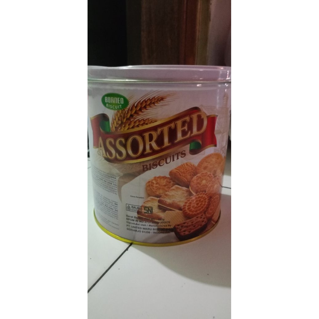 Borneo Assorted kaleng 300gr