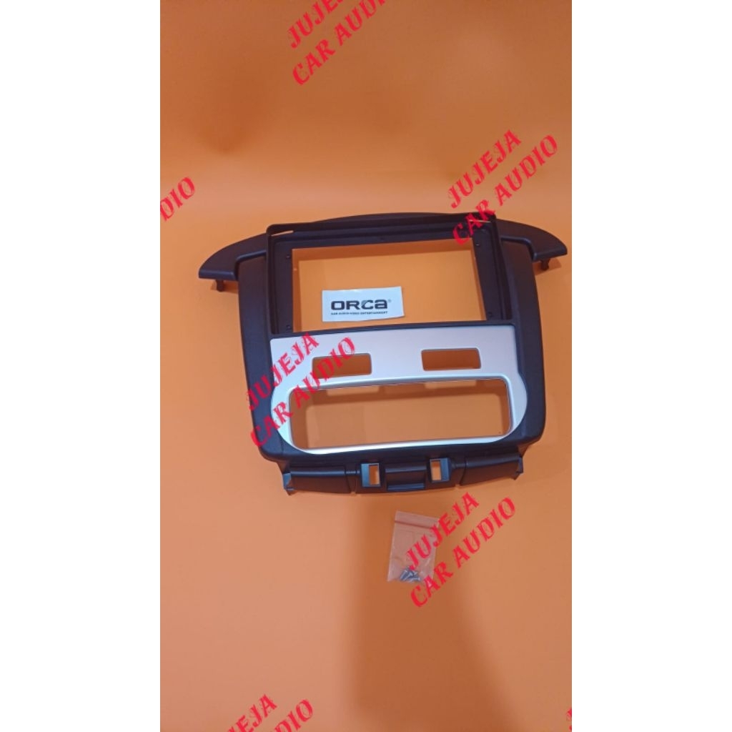 Frame head unit tv mobil android 9 inch mobil innova V ac digital