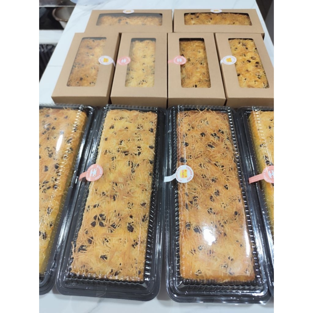 bolu tape panggang ukuran medium 20x10 (box)