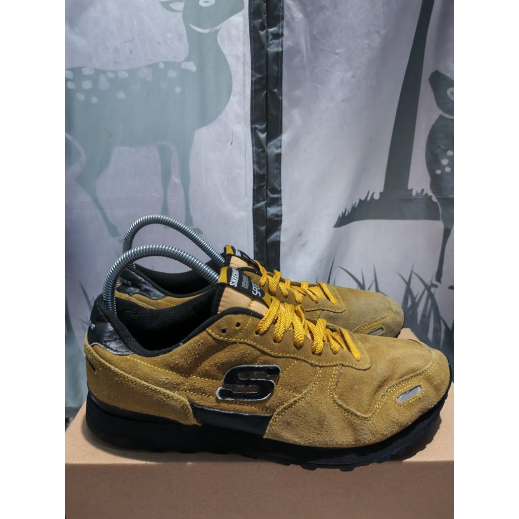 Sepatu Skecher Heritage