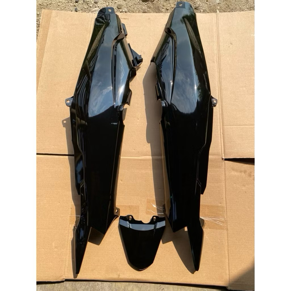 cover body belakang kanan kiri tanpa sambungan body yamaha vega r new asli copotan