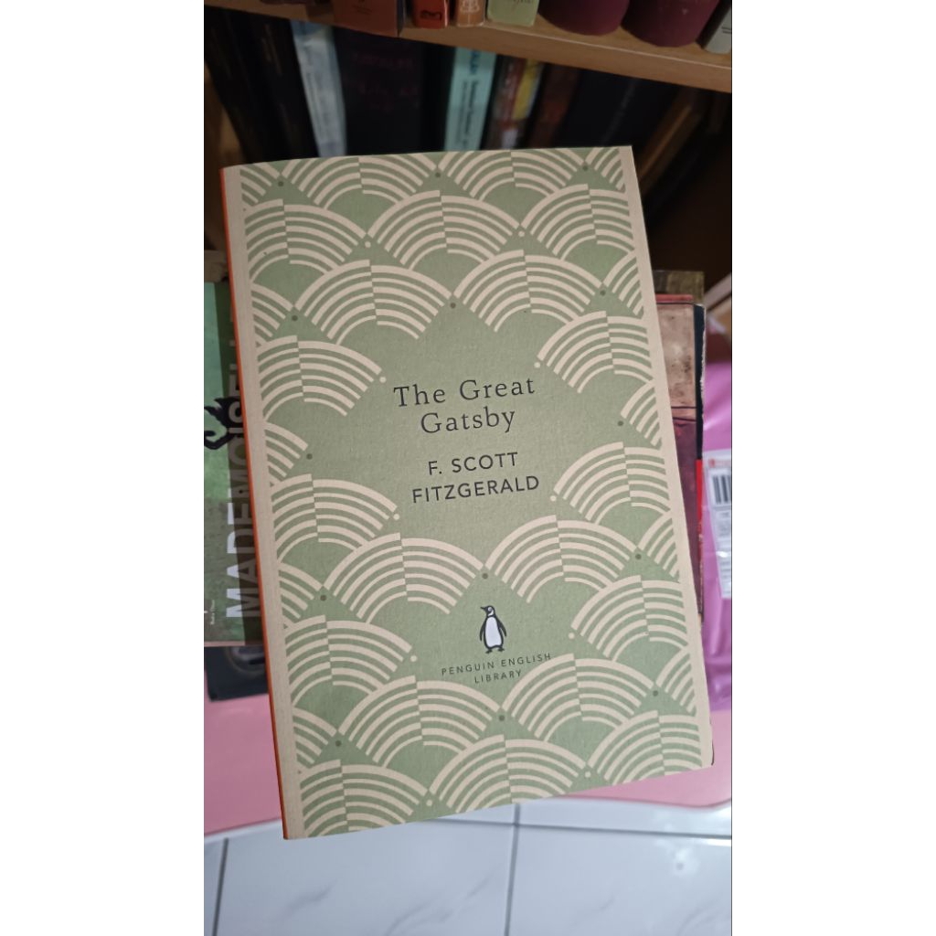 The Great Gatsby (F. Scott Fitzgerald). Penguin English Library.