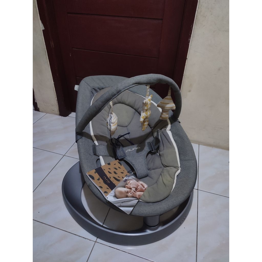 nuna leaf curv preloved