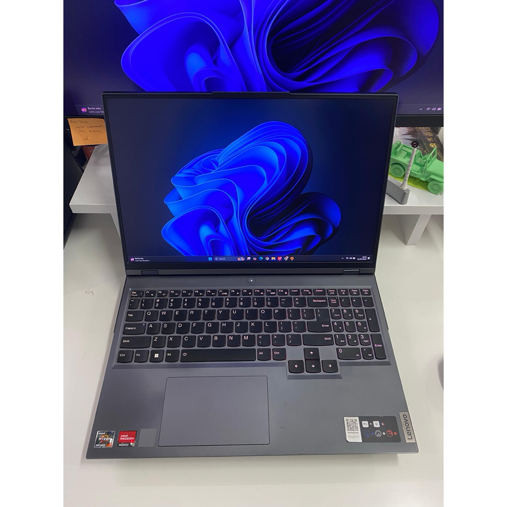 LENOVO LEGION PRO 5 16ACH6H JRID Ryzen 7-5800H 32GB 1TB SSD RTX3070