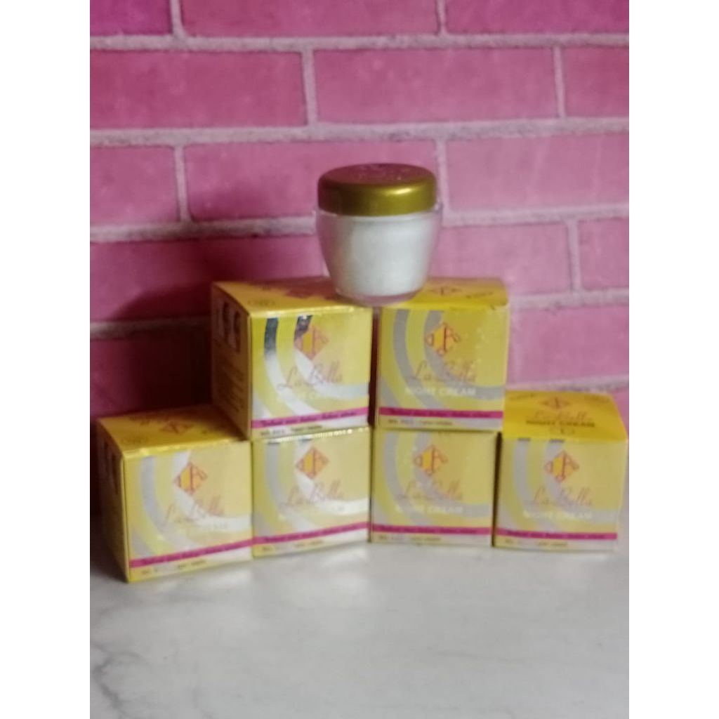 Paket Cream Wajah LaBella Siang Malam dengan Tekstur Lembut