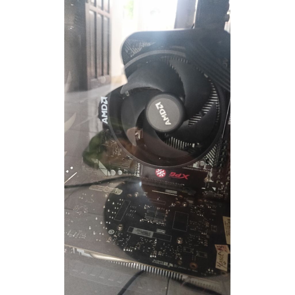 paketan Ryzen 3 3200g + Asrock A320M-HDV + SSD NVME ADATA XPG 512