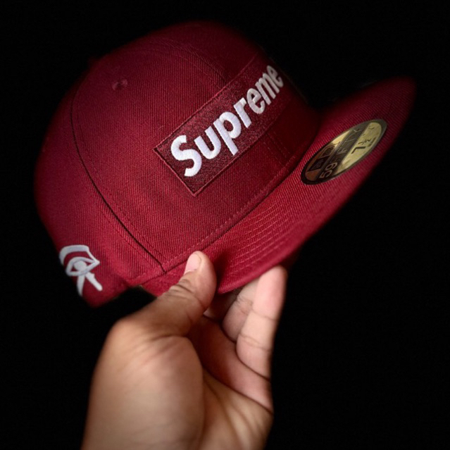 Topi New Era X Supreme Horus