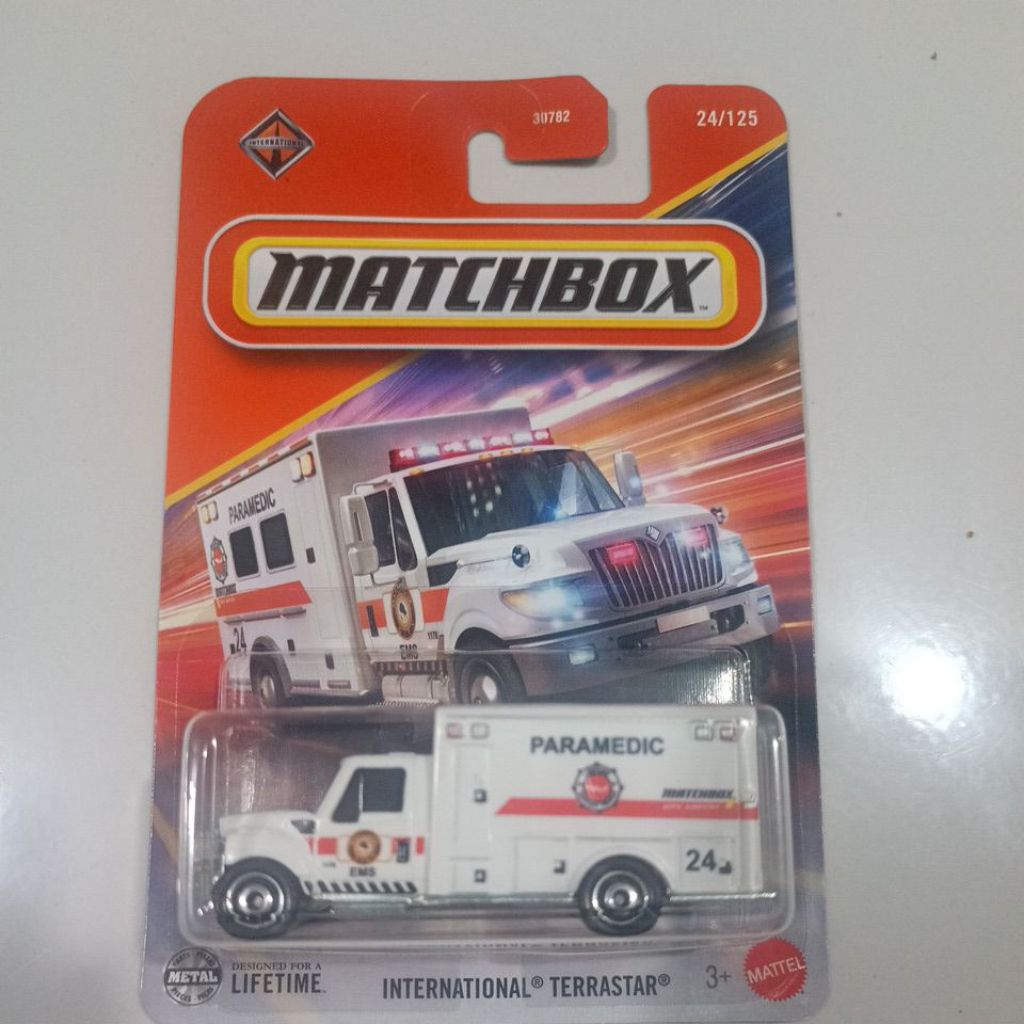 matchbox International Terrastar Ambulance