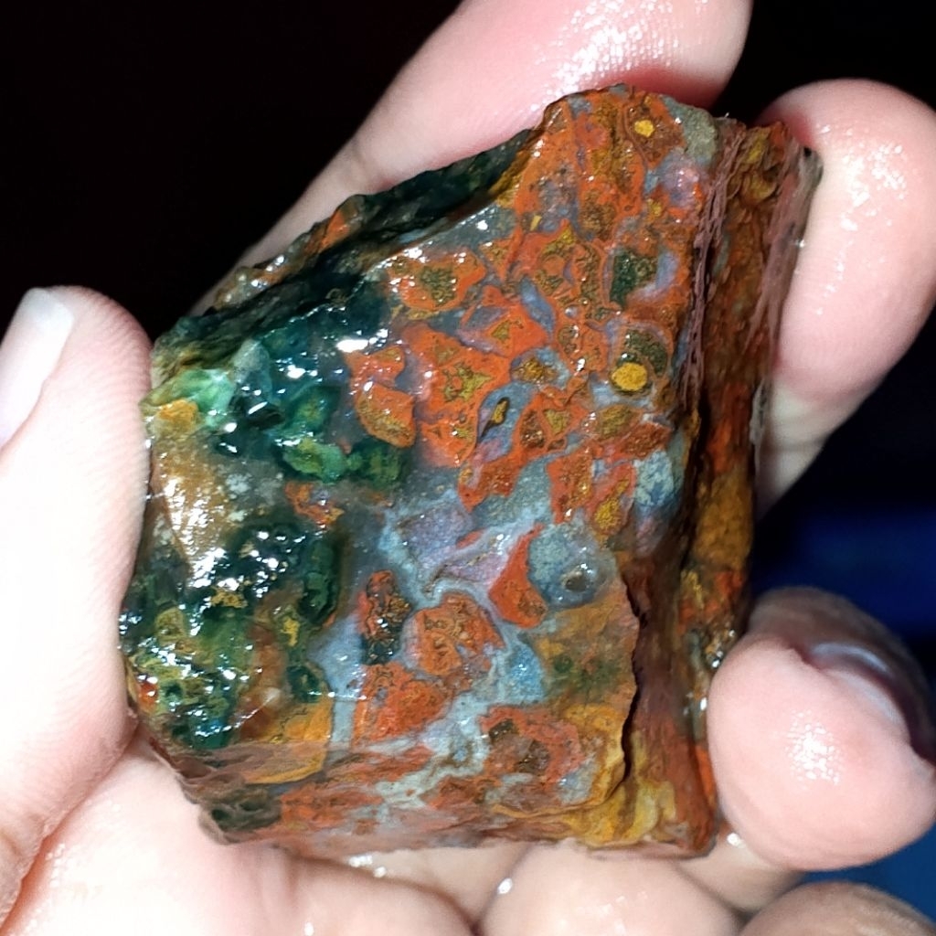 batu bahan pancawarna