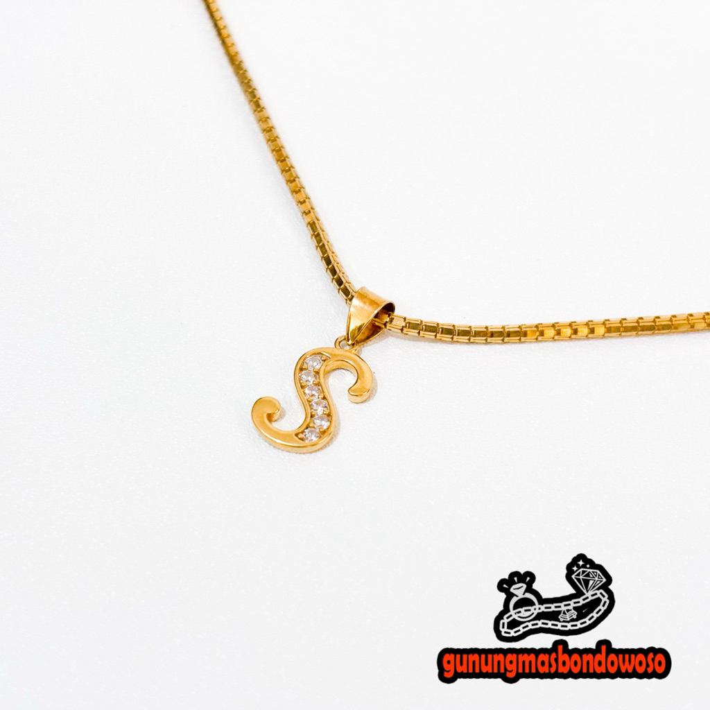 Liontin huruf S emas asli kadar 300 6k