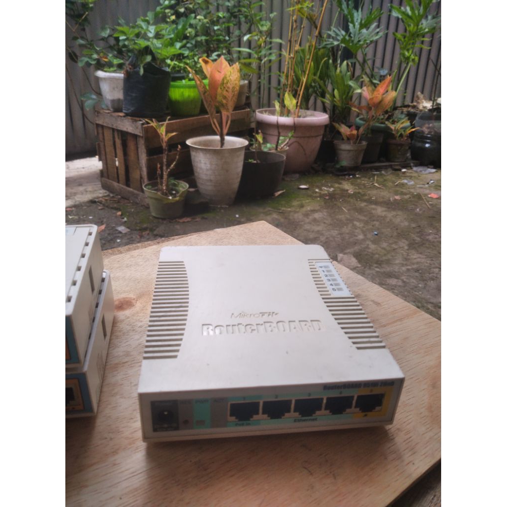 Mikrotik RB951ui-2nd/hnd Router - Bekas Pake, Masih Sehat 100%