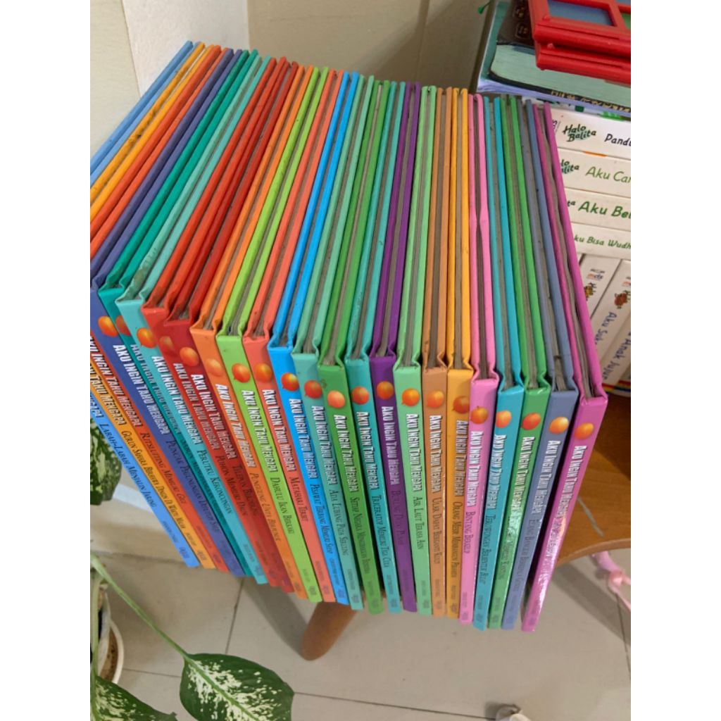 GROLIER Ensiklopedia Aku Ingin Tahu Mengapa Like new