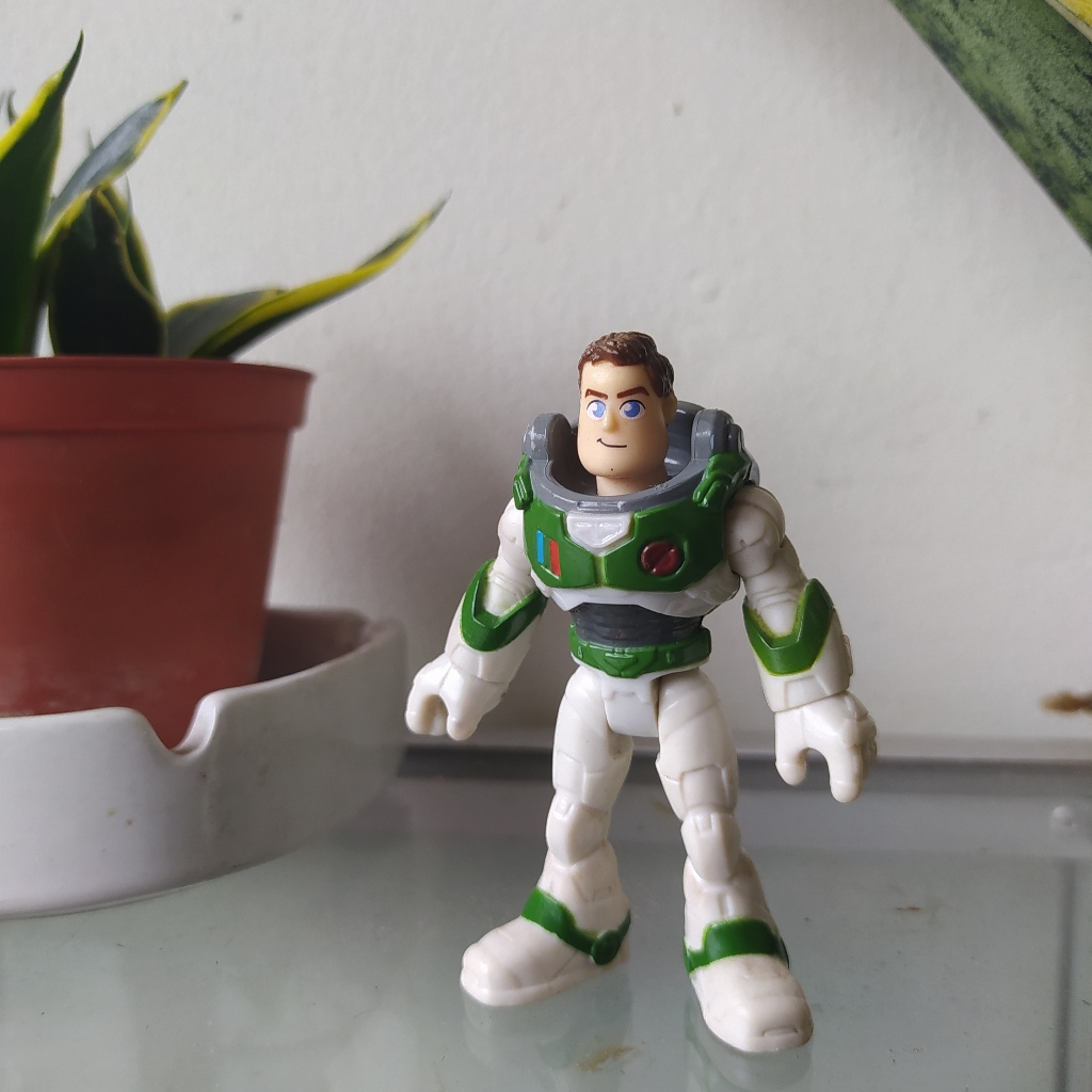 Disney Pixar Buzz Lightyear Figure