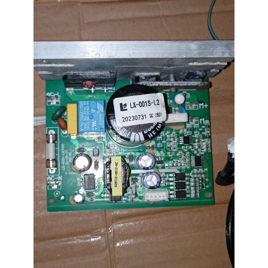 contoh perbaikan PCB treadmill TWEN error suka mati sendiri