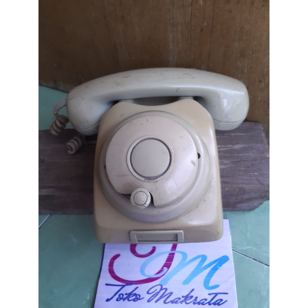 telepon engkol putar antik jadul lawas lama langka off mati