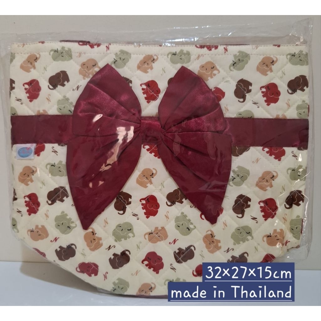 tas wanita ukuran sedang. motif gambar gajah. made in thailand. kondisi baru