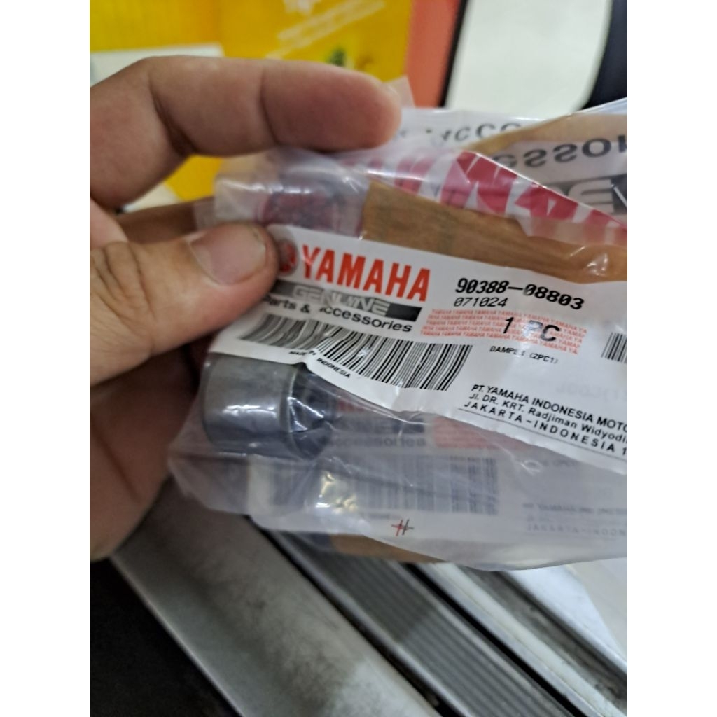 BOSH SHOCK BELAKANG NMAX AEROX YANG NEMPEL DI SWING ARM KODE PART 90388-08803
