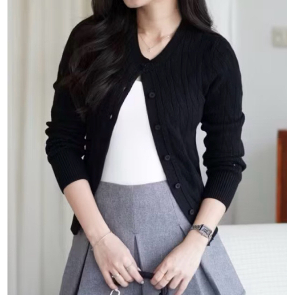 Karakiri Carol Cable Knit Cardigan