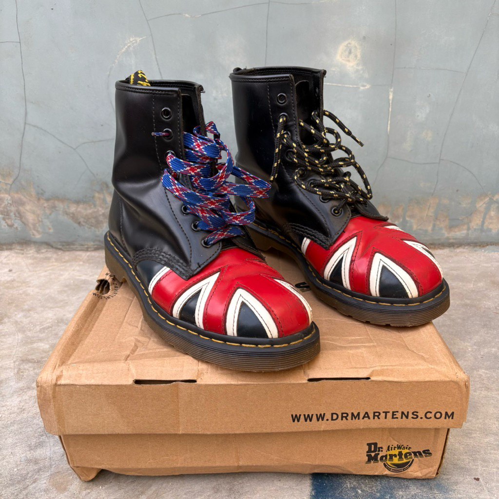 (42) Dr Martens Union Jack 1460 boots Docmart black smooth Original not 1461 red chery mary jane adr