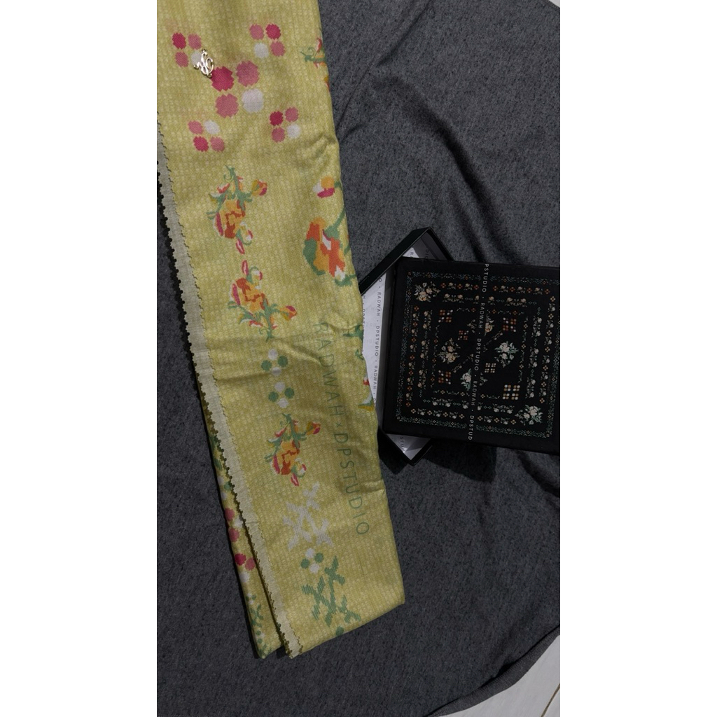 PRELOVED RADWAH X DIAN PELANGI VVGC