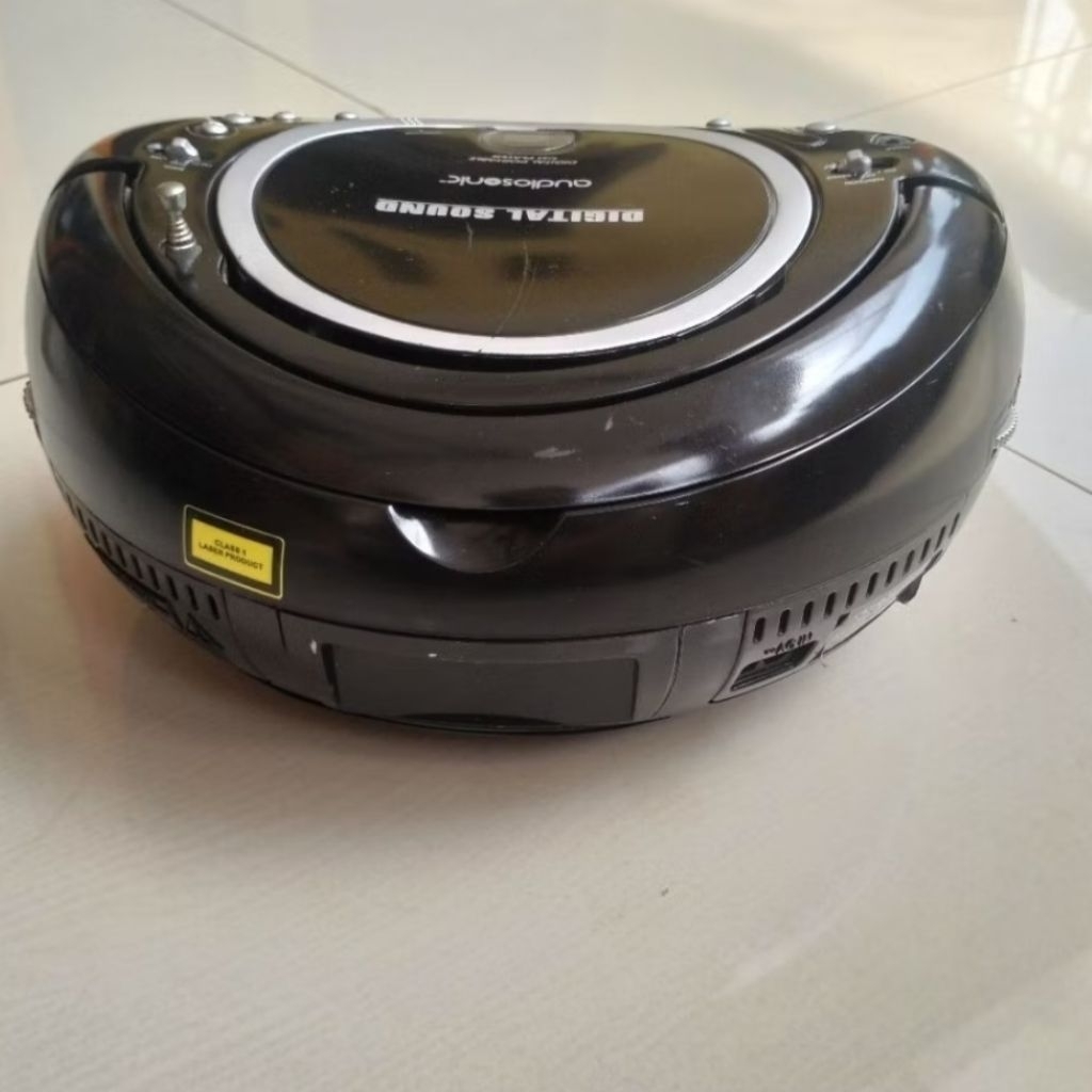 Soundsonic Boombox - Radio & CD