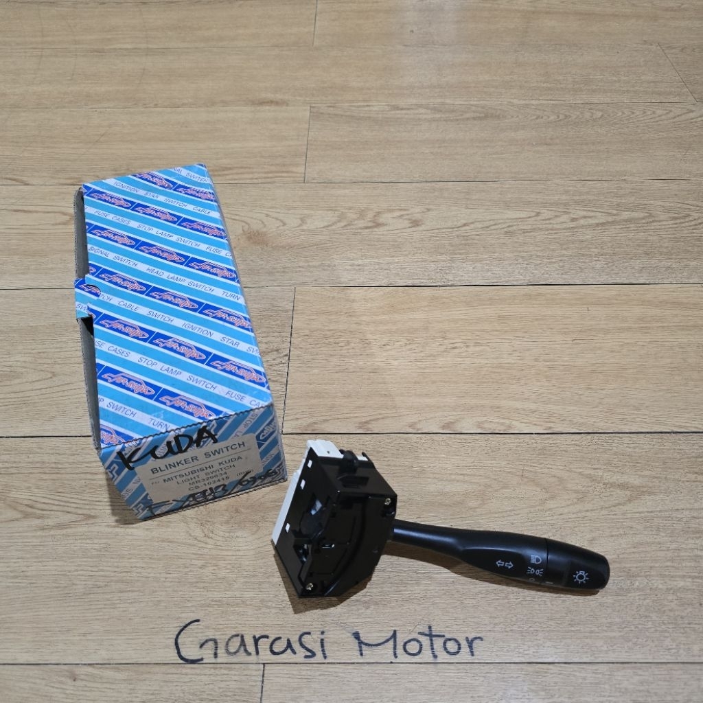 SAKLAR SENT SWITCH LAMPU SEN mobil Mitsubishi Kuda MR329634 barang ORI