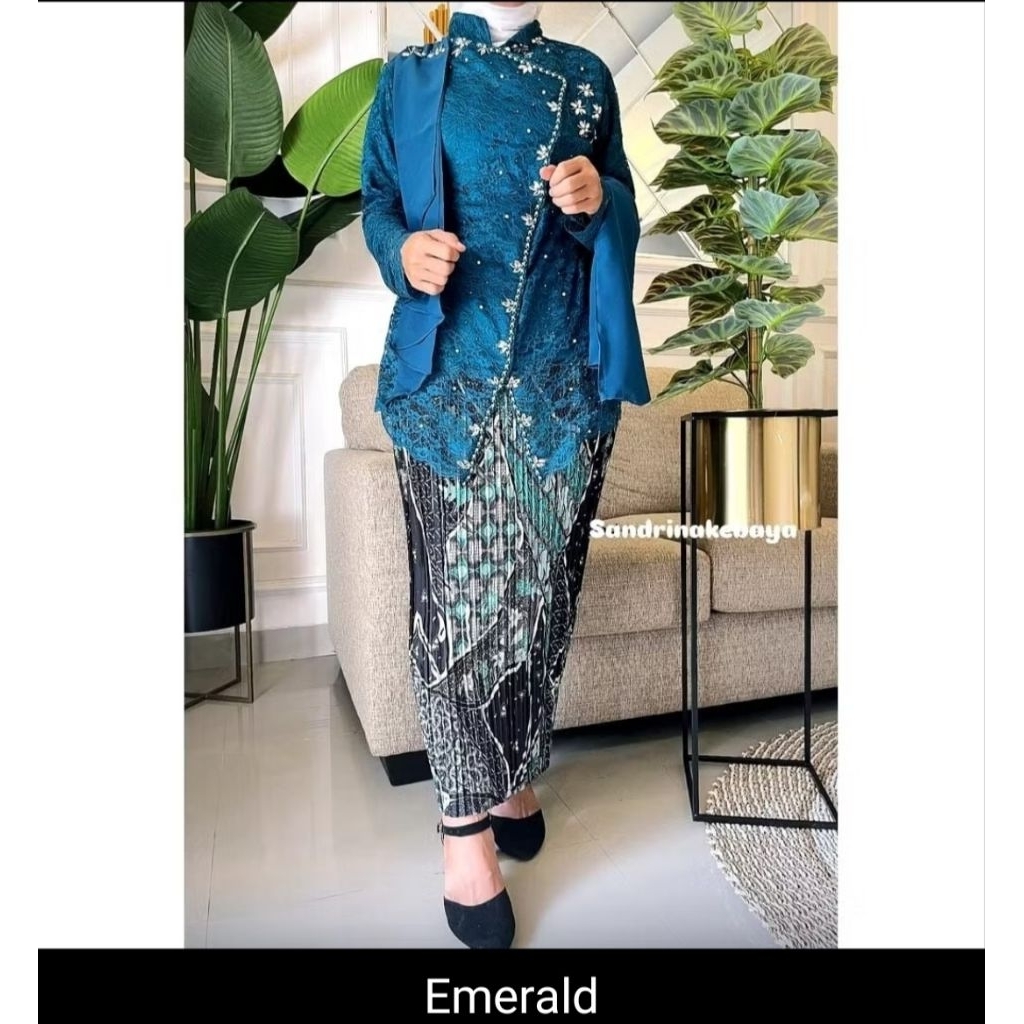 Kebaya Brukat Payet Modern Gratis Slayer Pundak Lepas Pasang Kebaya Kondangan Mewah Murah Kebaya Wis