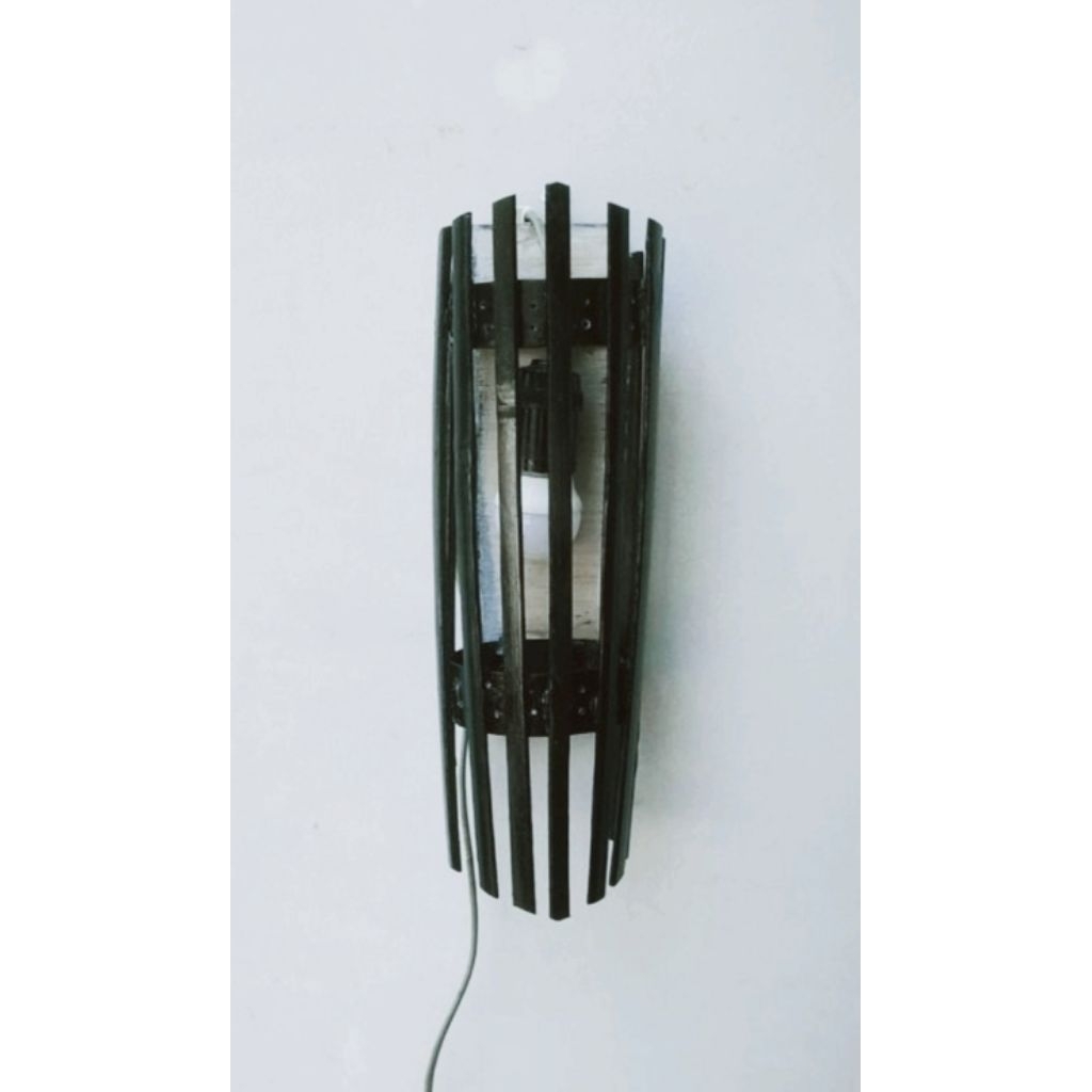 Lampu Dinding Bambu