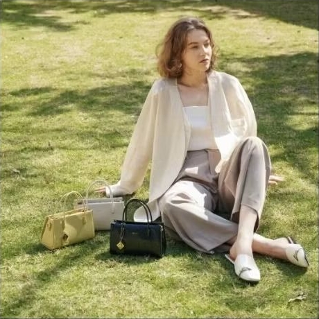 Preloved Oneda Felice Tas Jinjing Bahu Selempang Wanita #A6080