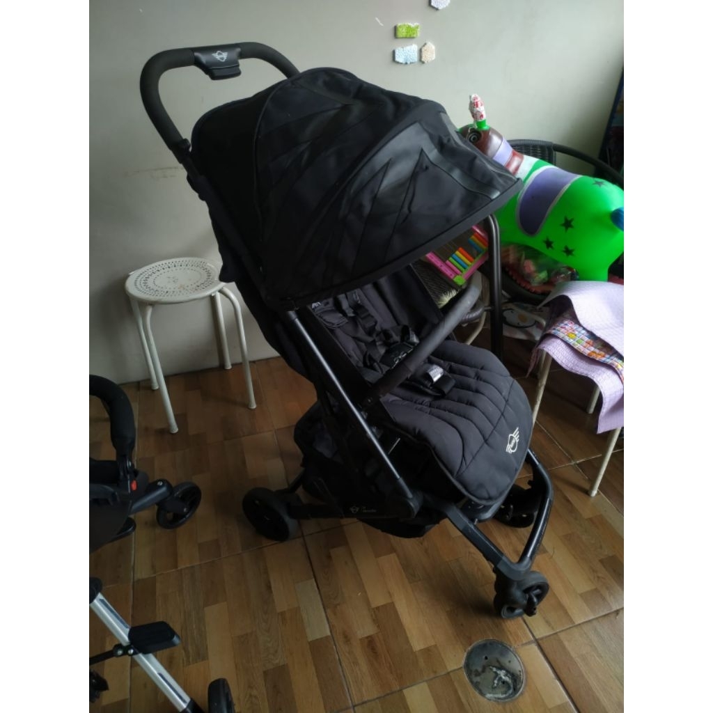 Stroller Violi / Easy Walker Stroller Cabin Size Murah Preloved