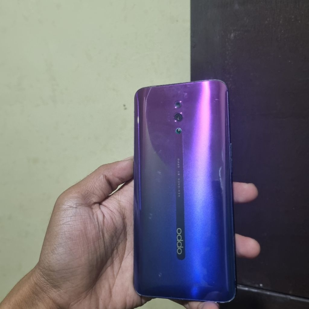 Handphone Second Oppo Reno Sirip Hiu Ram 8/256GB