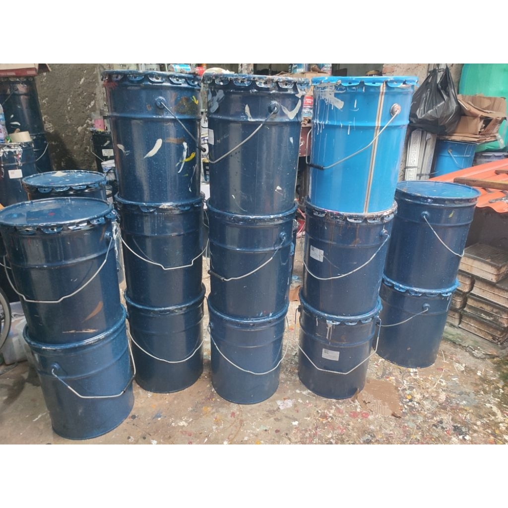 Cat NC Duco Jual Ecer Kiloan biasa di gunakan untuk cat kayu,besi,pagar,tralis dll, dan warna bisa c