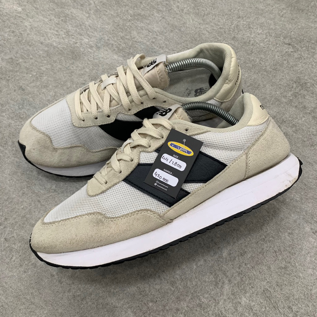 New Balance 237 Cream