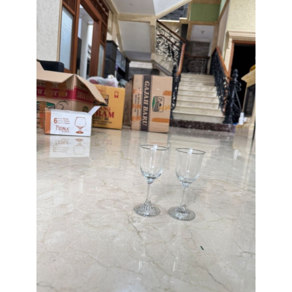 gelass wine / vodka halus