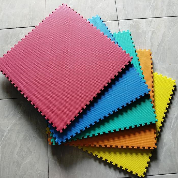 Matras Beladiri - Matras Taekwondo - Matras Puzzle - Alas Lantai - 100x100x3cm